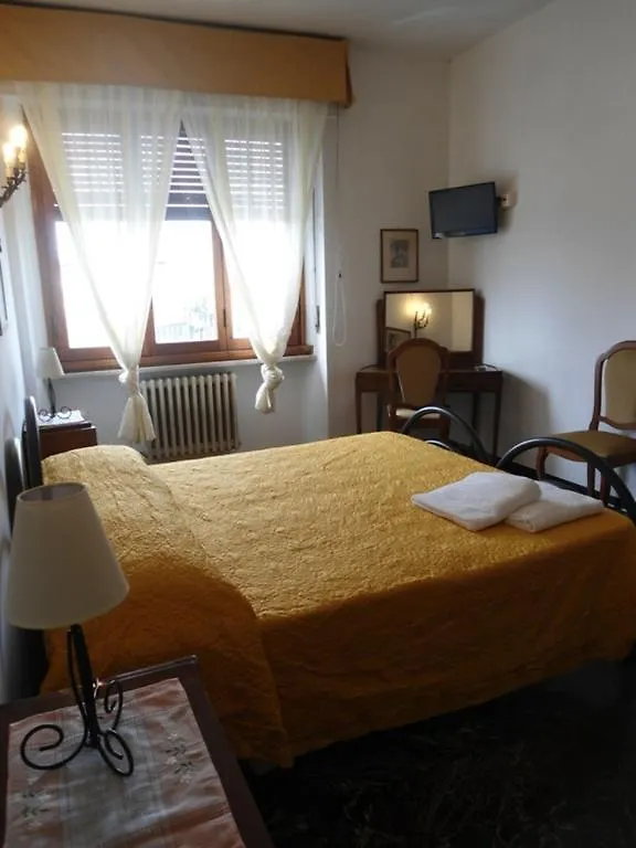 פירנצה Guesthouse Sayuri 3*,  איטליה