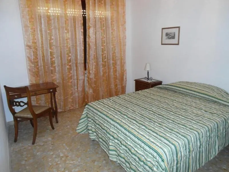 פירנצה Guesthouse Sayuri 3*,