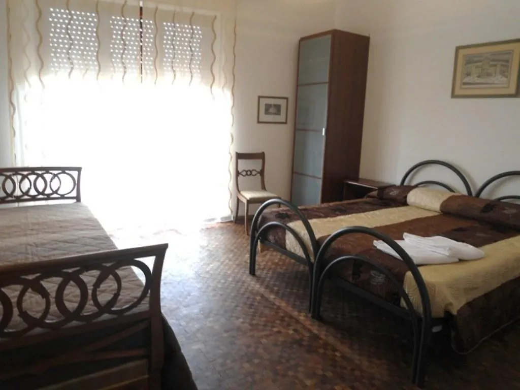*** בית הארחה פירנצה Guesthouse Sayuri איטליה